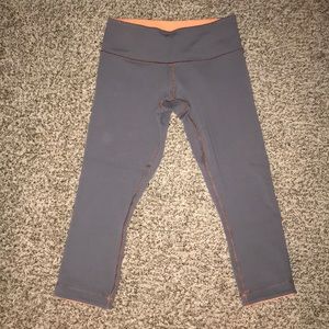 Lulu lemon crop leggings